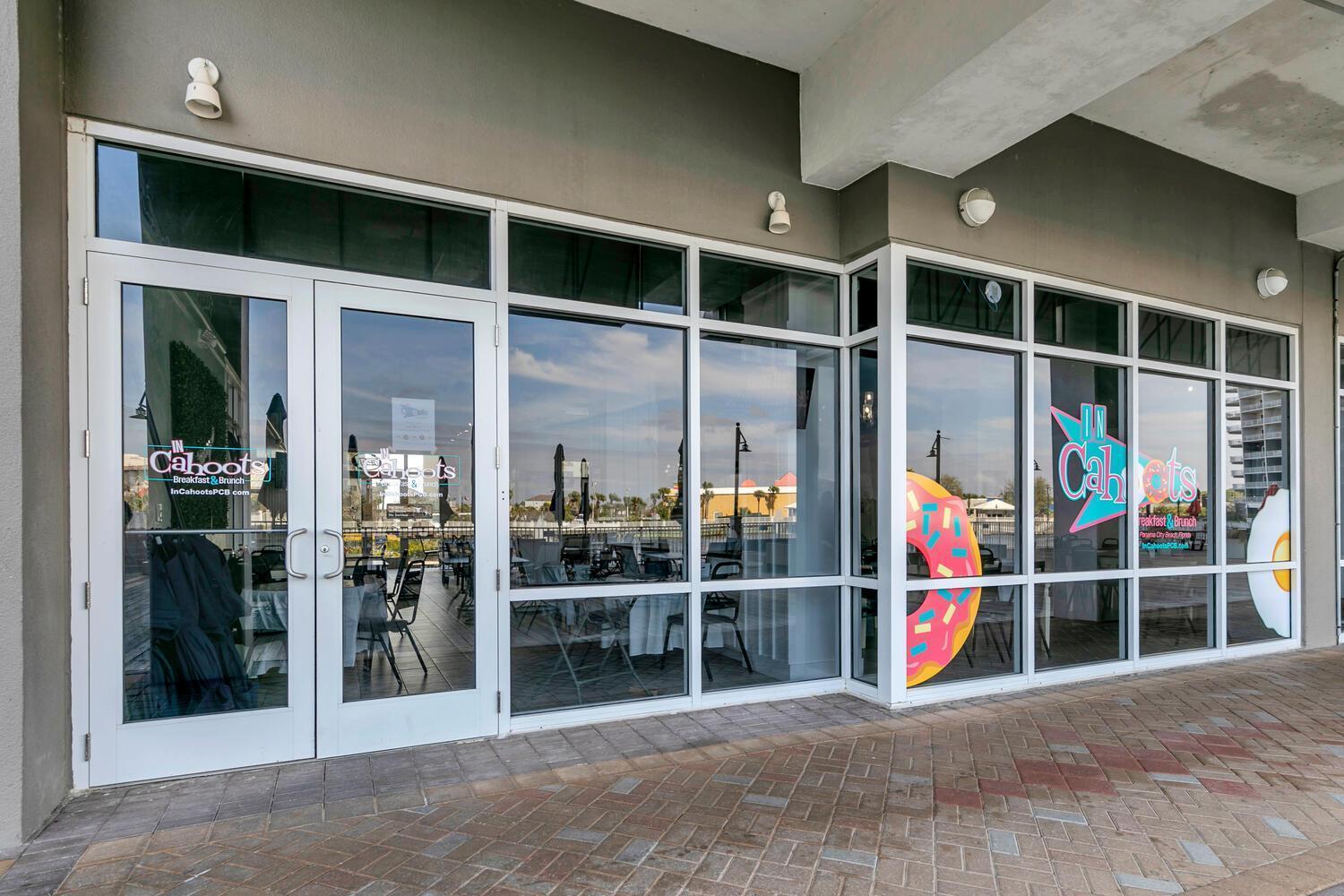 Laketown Wharf 402 Holiday home *
