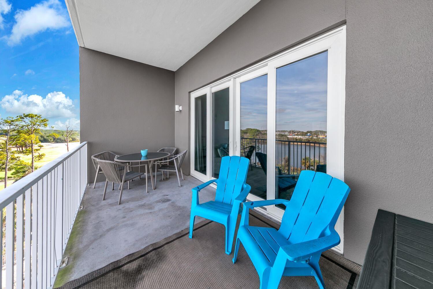 Laketown Wharf 402 Holiday home *